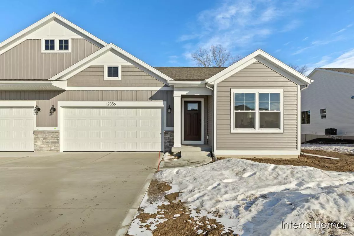 Grand Haven, MI 49417,12356 Hawley Drive #11