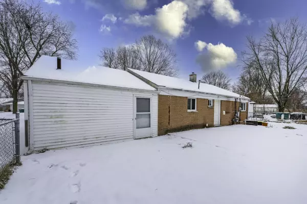 Ypsilanti, MI 48198,1459 Blossom Avenue