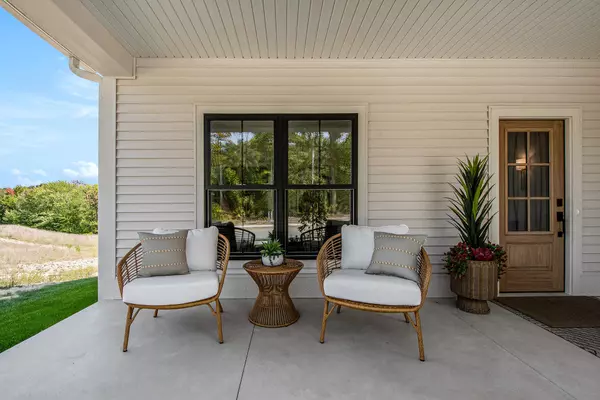 Jenison, MI 49428,8422 Ravinewood Drive #31