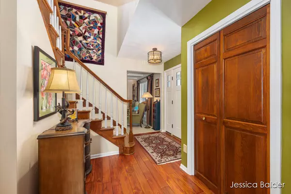 Kentwood, MI 49508,5382 Bunker Hill SE Court