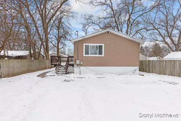 4623 Wilkshire SW Avenue, Grand Rapids, MI 49548