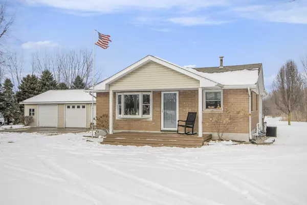 38192 88th Avenue, Decatur, MI 49045