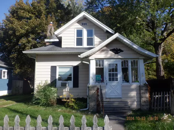 824 Gayle Avenue, Kalamazoo, MI 49048