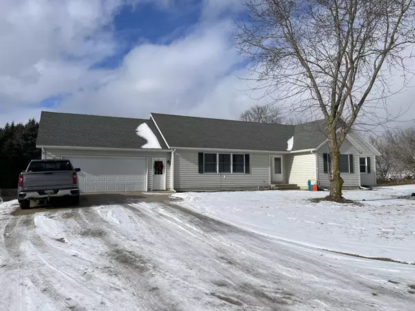 17375 Sorensen NE Avenue, Gowen, MI 49326