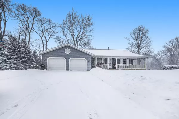 1975 Red Run Drive, Dorr, MI 49323