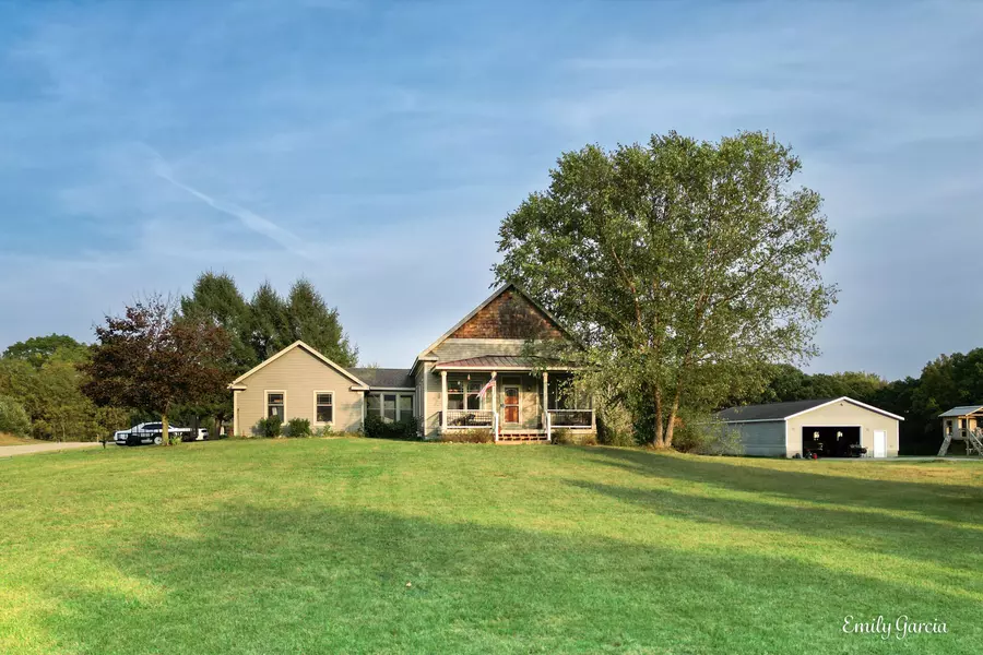 5490 Dalton Ridge, Fennville, MI 49408