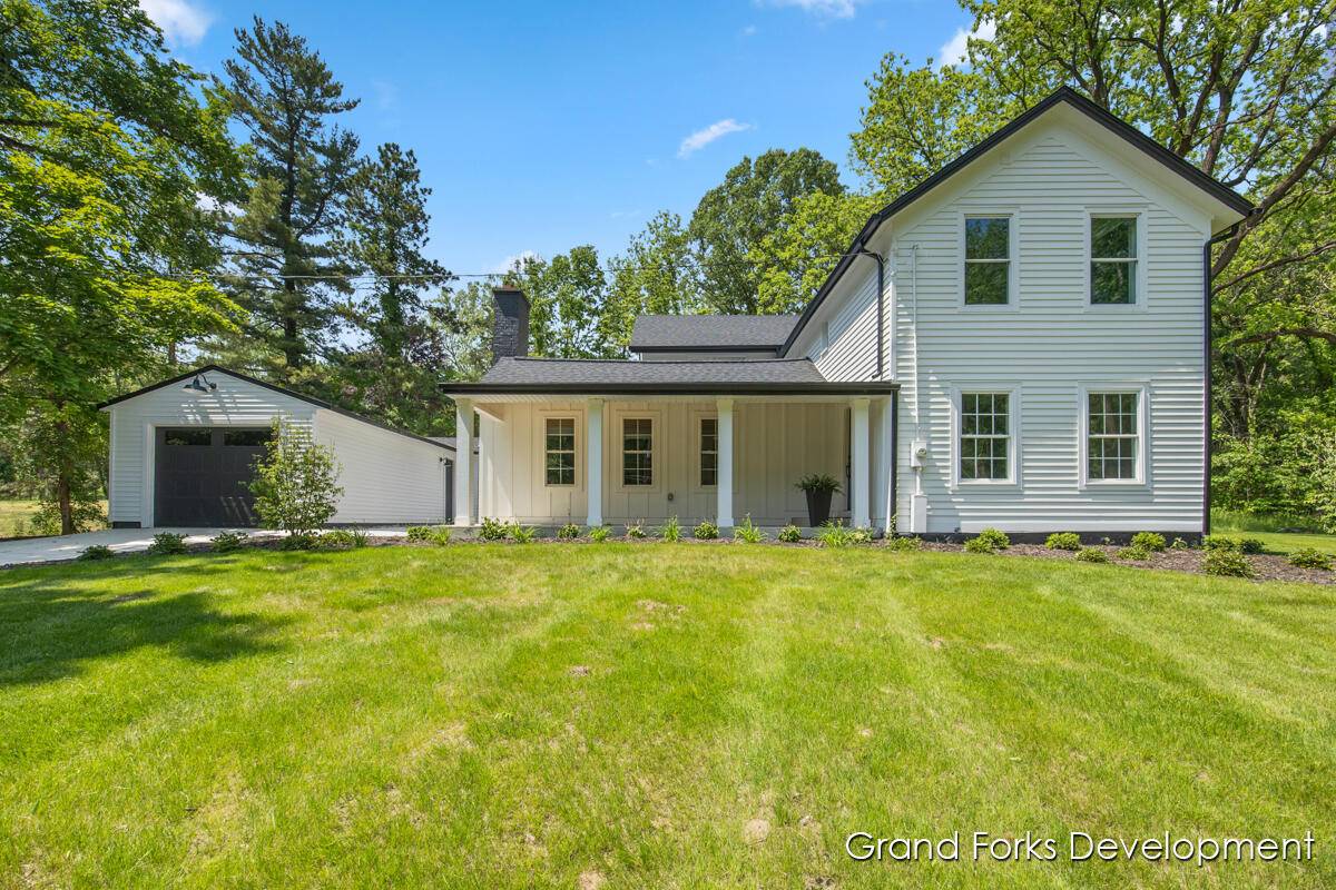101 Carl NE Drive, Ada, MI 49301