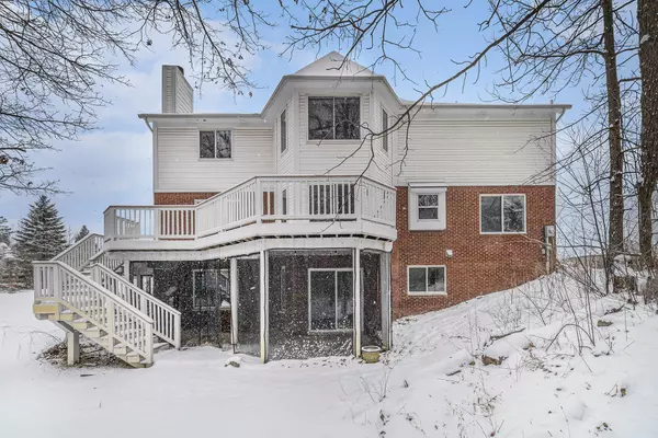 New Hudson, MI 48165,30448 Estate Court