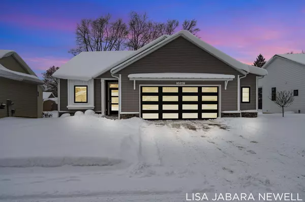 5697 Vandebunte Court, Hudsonville, MI 49426