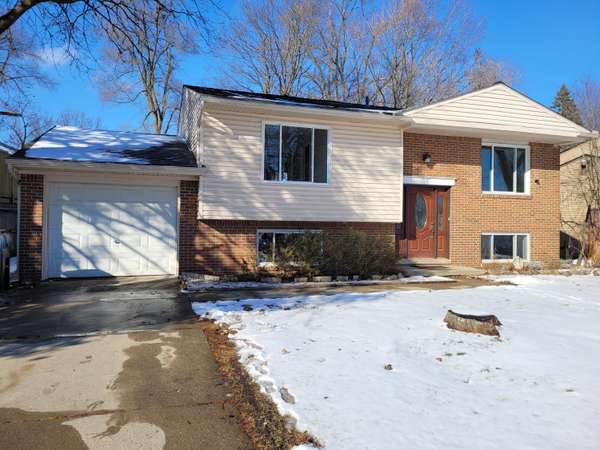 1739 Hamlet Drive, Ypsilanti, MI 48198