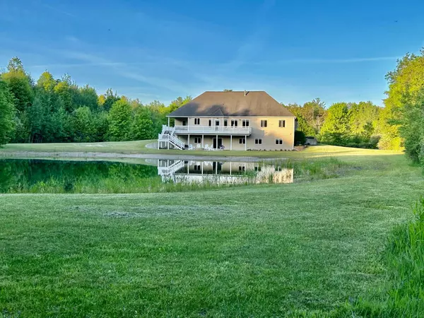 1084 38th Street, Allegan, MI 49010