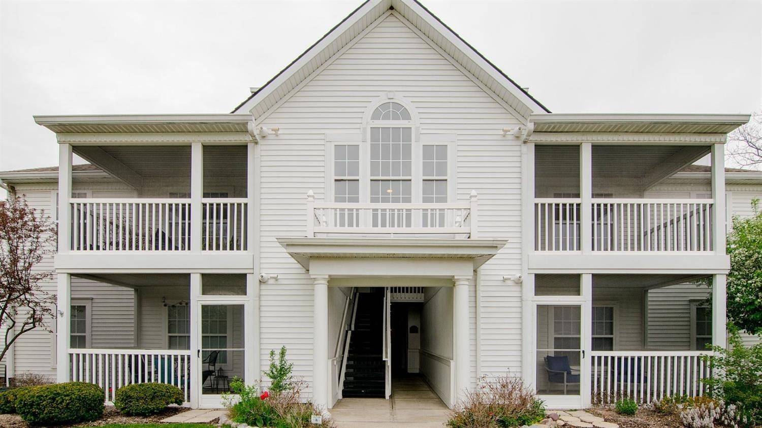 Ann Arbor, MI 48103,1177 S Joyce E Lane #42