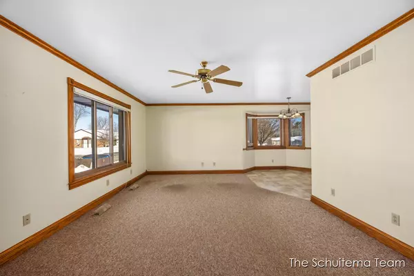 Hudsonville, MI 49426,5118 Ridge Court