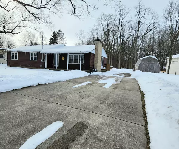 16184 Mercury Drive, Grand Haven, MI 49417