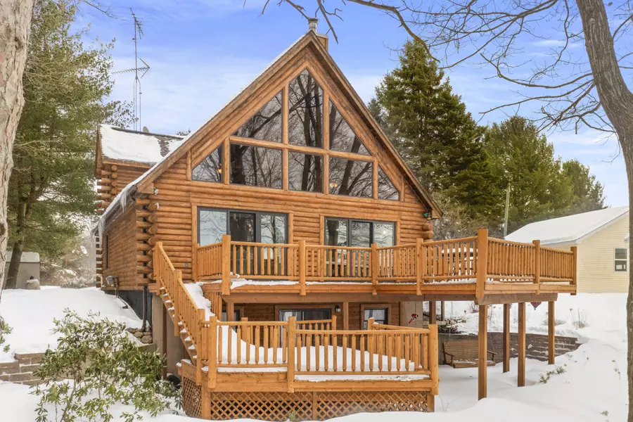 9383 Johnson Road, Kaleva, MI 49645