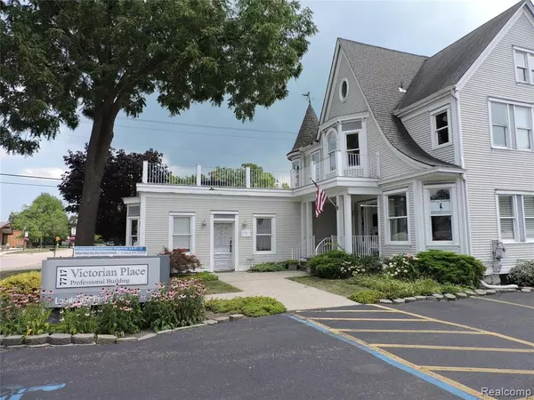 Grosse Ile, MI 48138,7717 Macomb Street