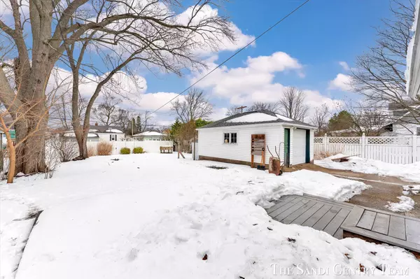 Grand Haven, MI 49417,1345 Waverly Avenue
