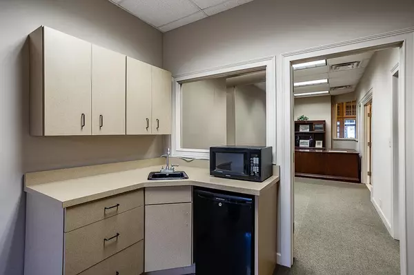 Jackson, MI 49201,100 W Washington Avenue #Lobby