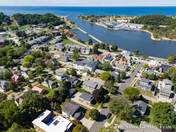 Grand Haven, MI 49417,108 Lafayette Avenue #110