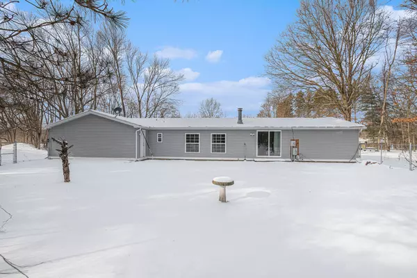 Buchanan, MI 49107,4448 E River Road, Buchanan Road