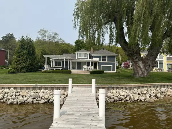 Spring Lake, MI 49456,15730 Connelly Avenue