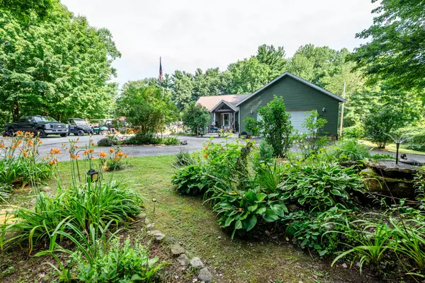Buchanan, MI 49107,3045 Little Glendora Road