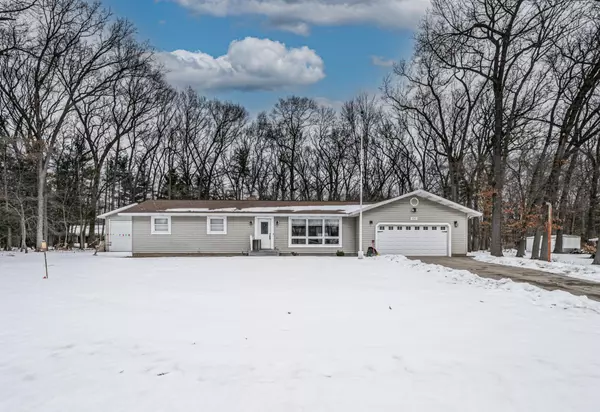 1290 E Giles Road, Muskegon, MI 49445