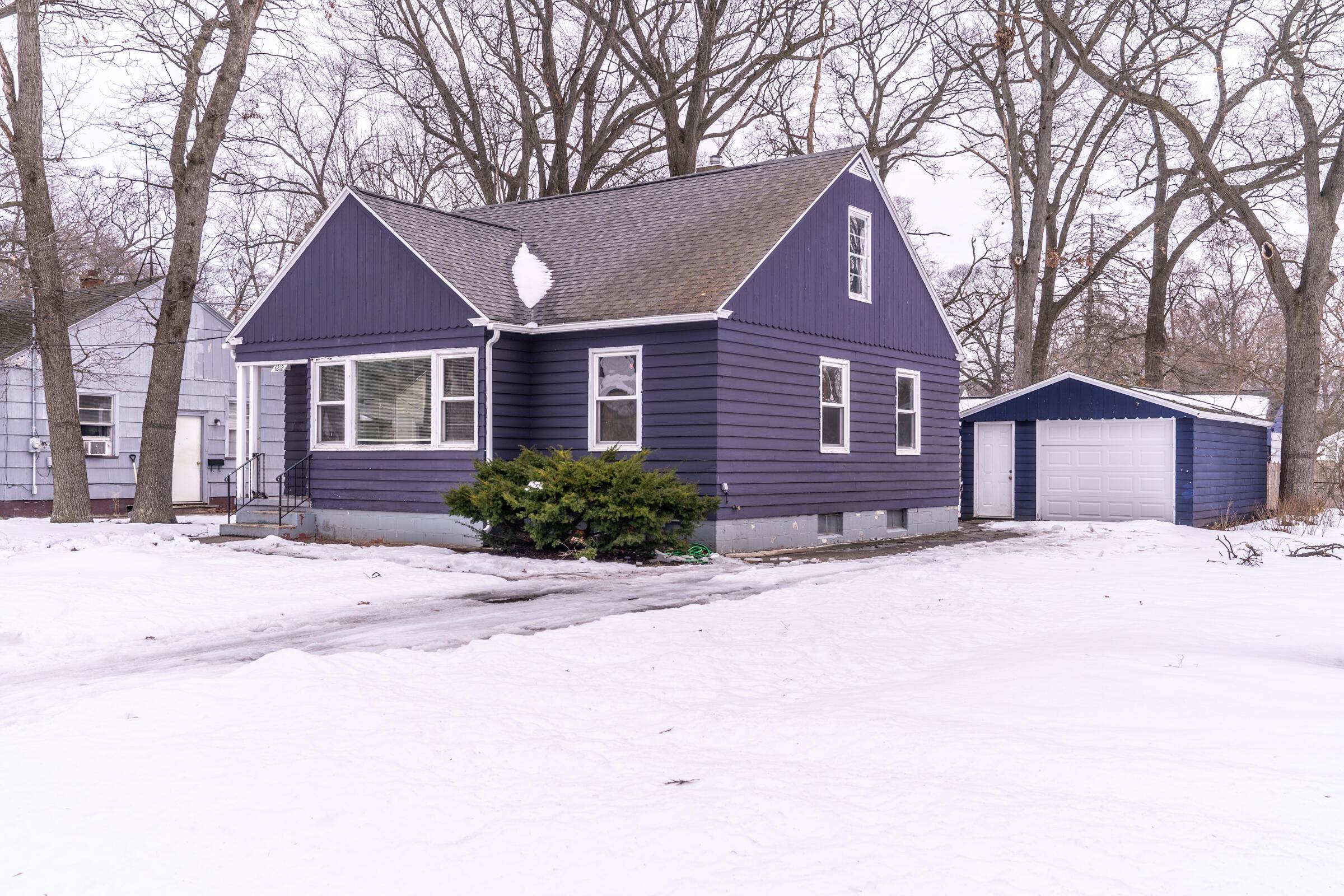 Muskegon Heights, MI 49444,3212 Mona Street