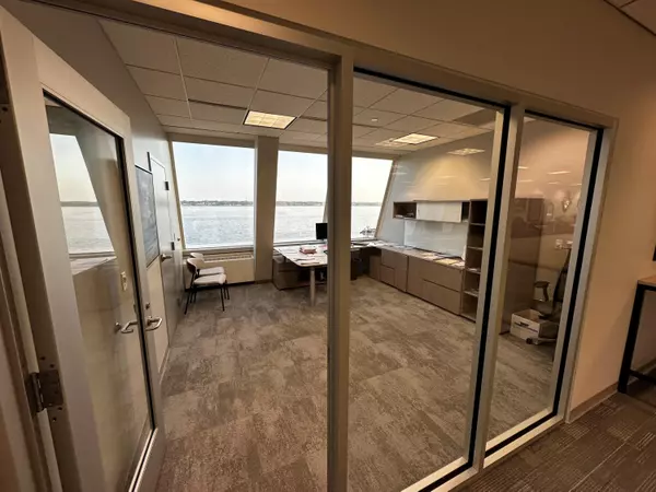Muskegon, MI 49440,700 Terrace Point Drive #2nd Flr Unit 1