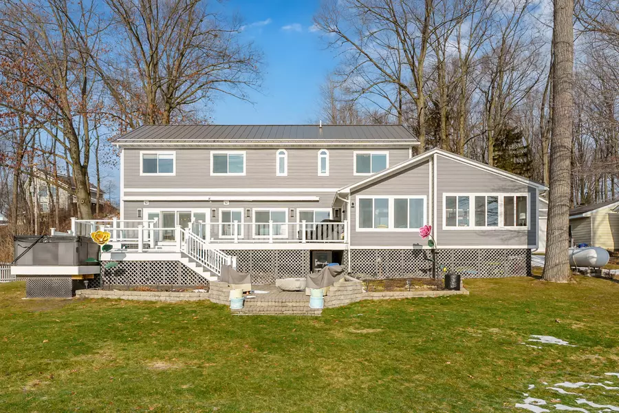 08663 Hill Drive, Grand Junction, MI 49056