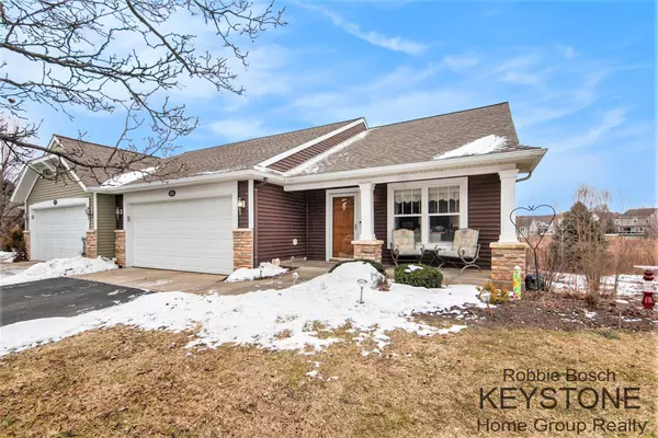 866 Peaceful SE Drive, Byron Center, MI 49315