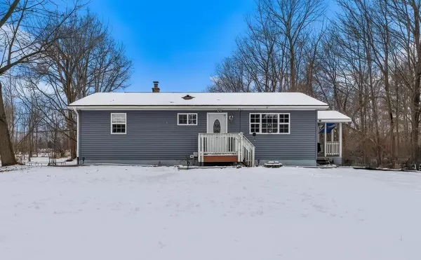 819 W Shore Drive, Stanton, MI 48888