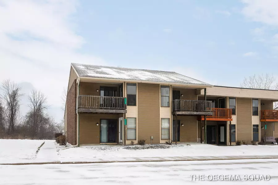 11341 40th Avenue #5, Allendale, MI 49401