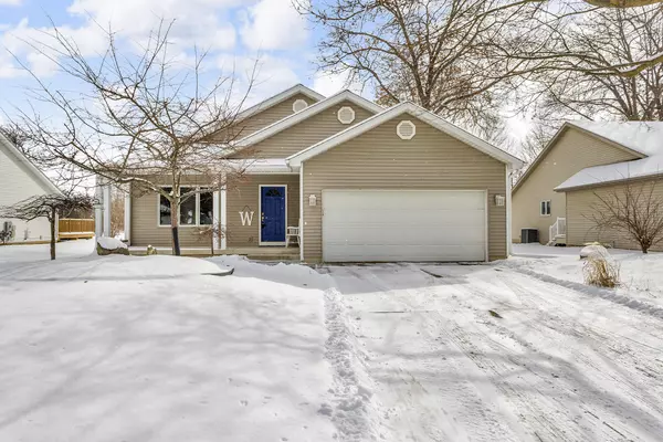 805 Sunburst Drive, Jackson, MI 49203