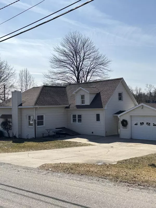 Belding, MI 48809,220 E State Street