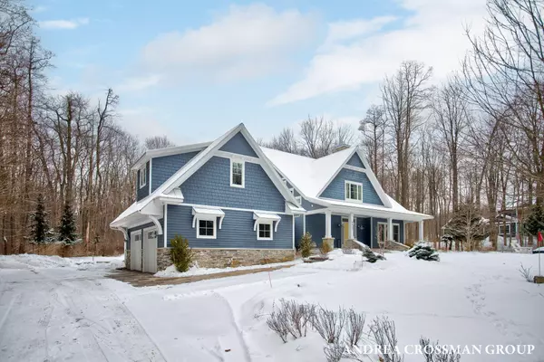 Saugatuck, MI 49453,6927 Old Owl Drive