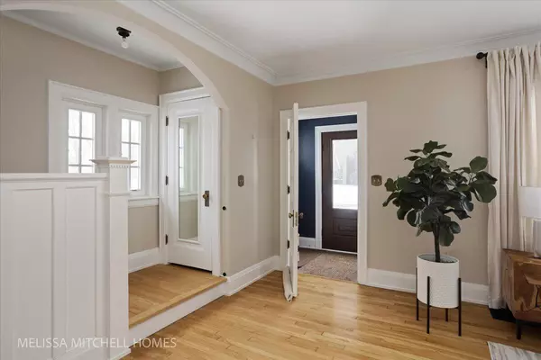 Grand Rapids, MI 49506,849 Pinecrest SE Avenue