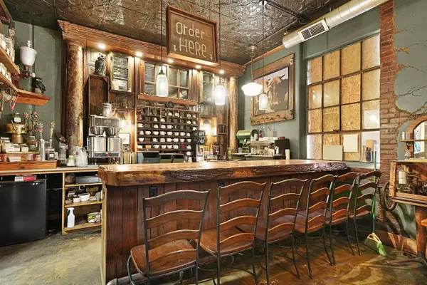 Kalamazoo, MI 49007,414-424 Walbridge Street