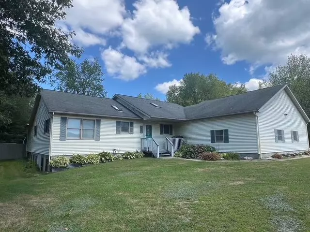 3762 W Hansen Road, Ludington, MI 49431