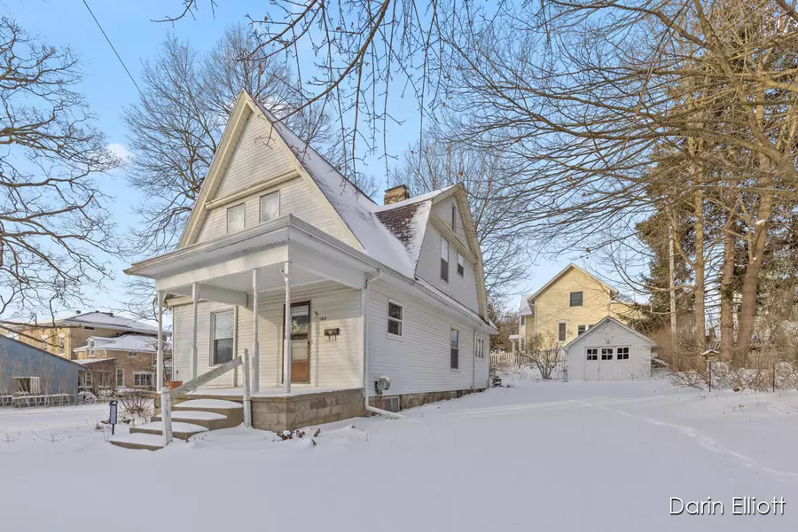 23 Lovell Place, Ionia, MI 48846