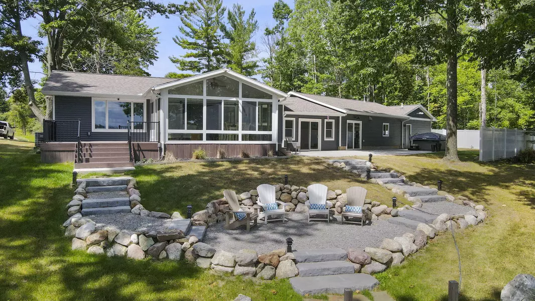 9356 Miramichi Drive, Evart, MI 49631