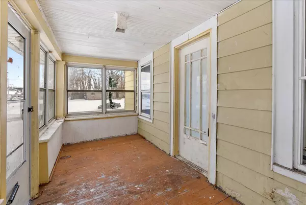 Jackson, MI 49203,337 E Addison Street