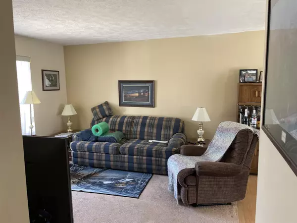 Wyoming, MI 49509,2143 Michael SW Avenue