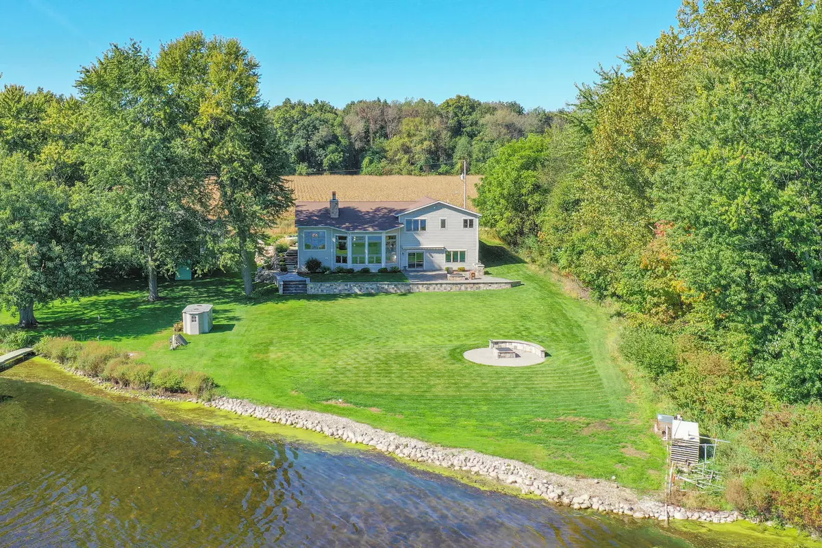 Three Rivers, MI 49093,22533 Davis Drive