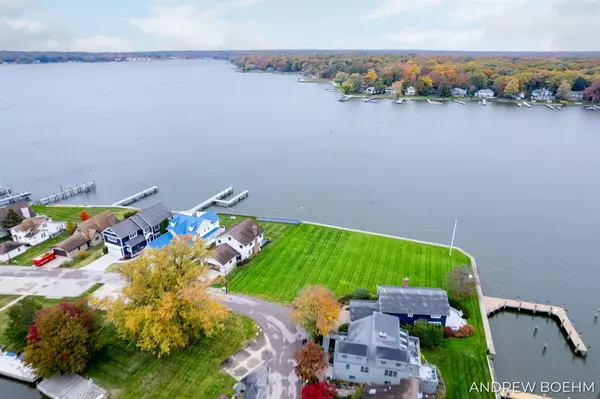 Holland, MI 49423,1331 Bayview Drive