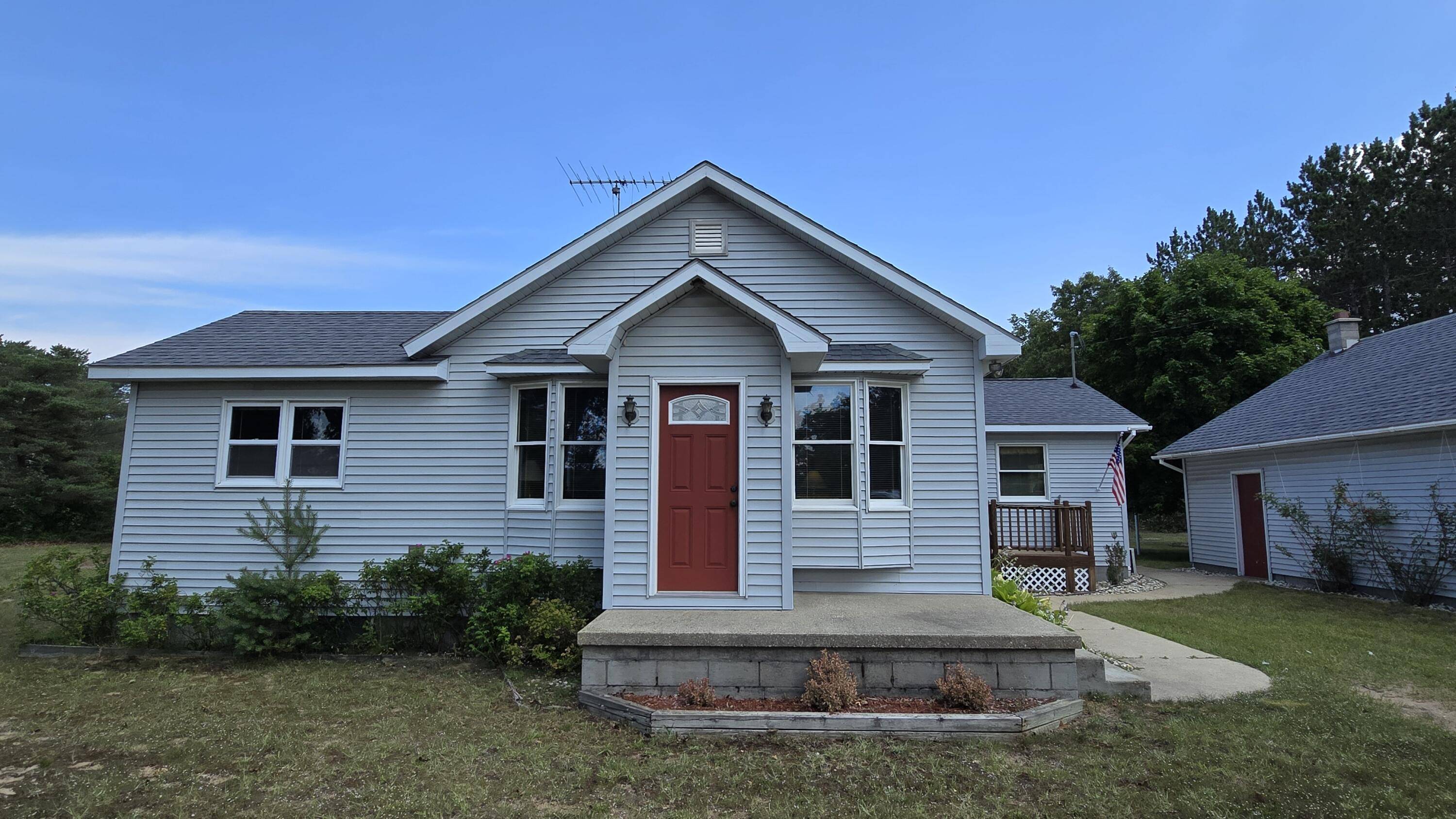 5518 Caberfae Highway, Manistee, MI 49660