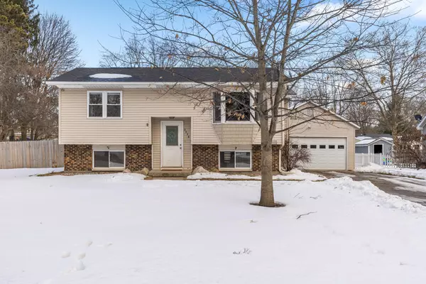 3556 john Street, Ravenna, MI 49451