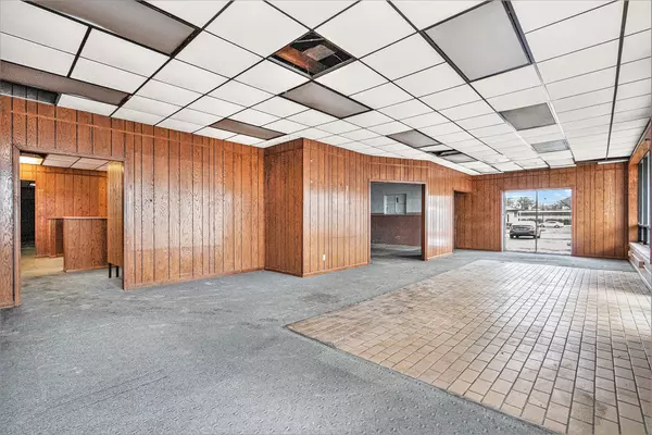 Benton Harbor, MI 49022,1015 E Napier Avenue