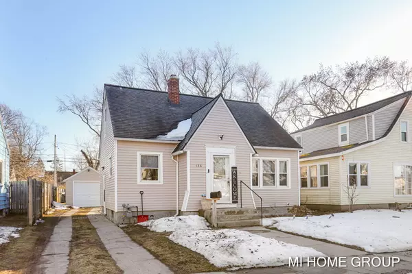 186 W 20th Street, Holland, MI 49423