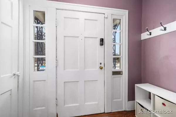 2303 Everest SE Avenue, Grand Rapids, MI 49507